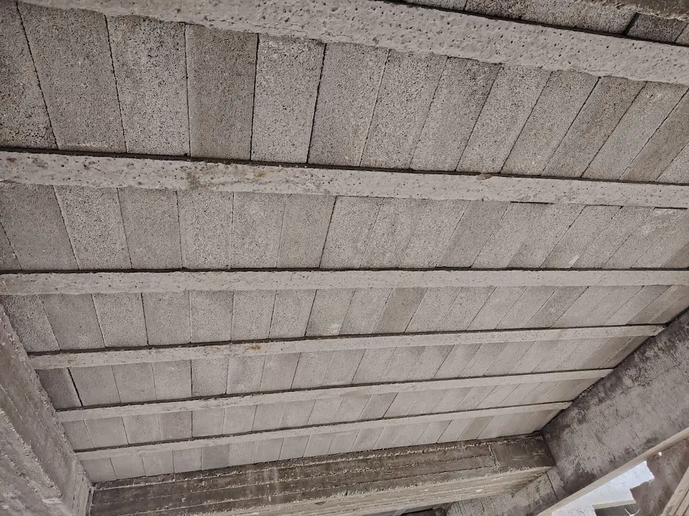 اطور الكون للمقاولات والعوارض، الخرسانية